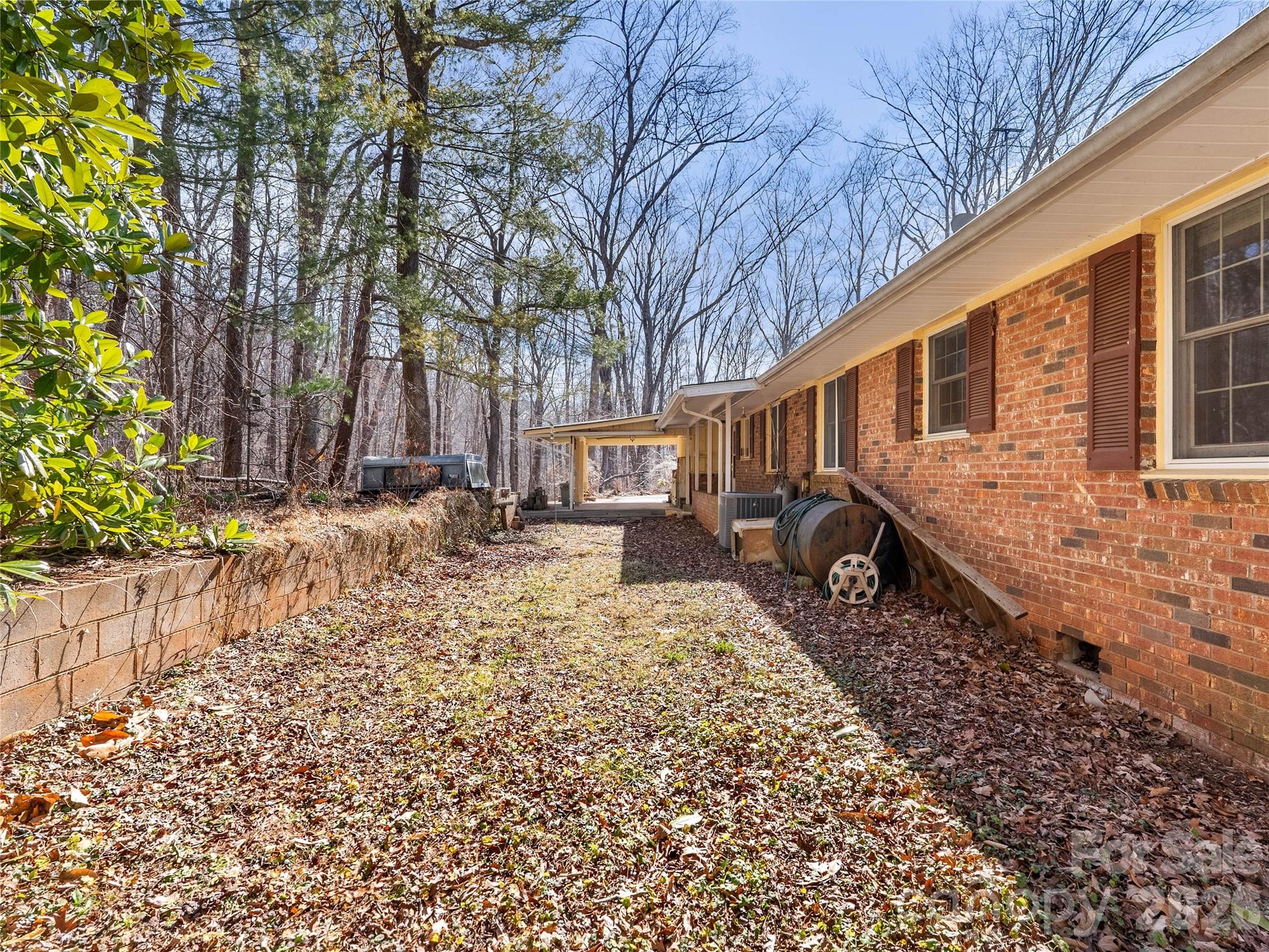 121 Hummingbird Lane Columbus NC 28722