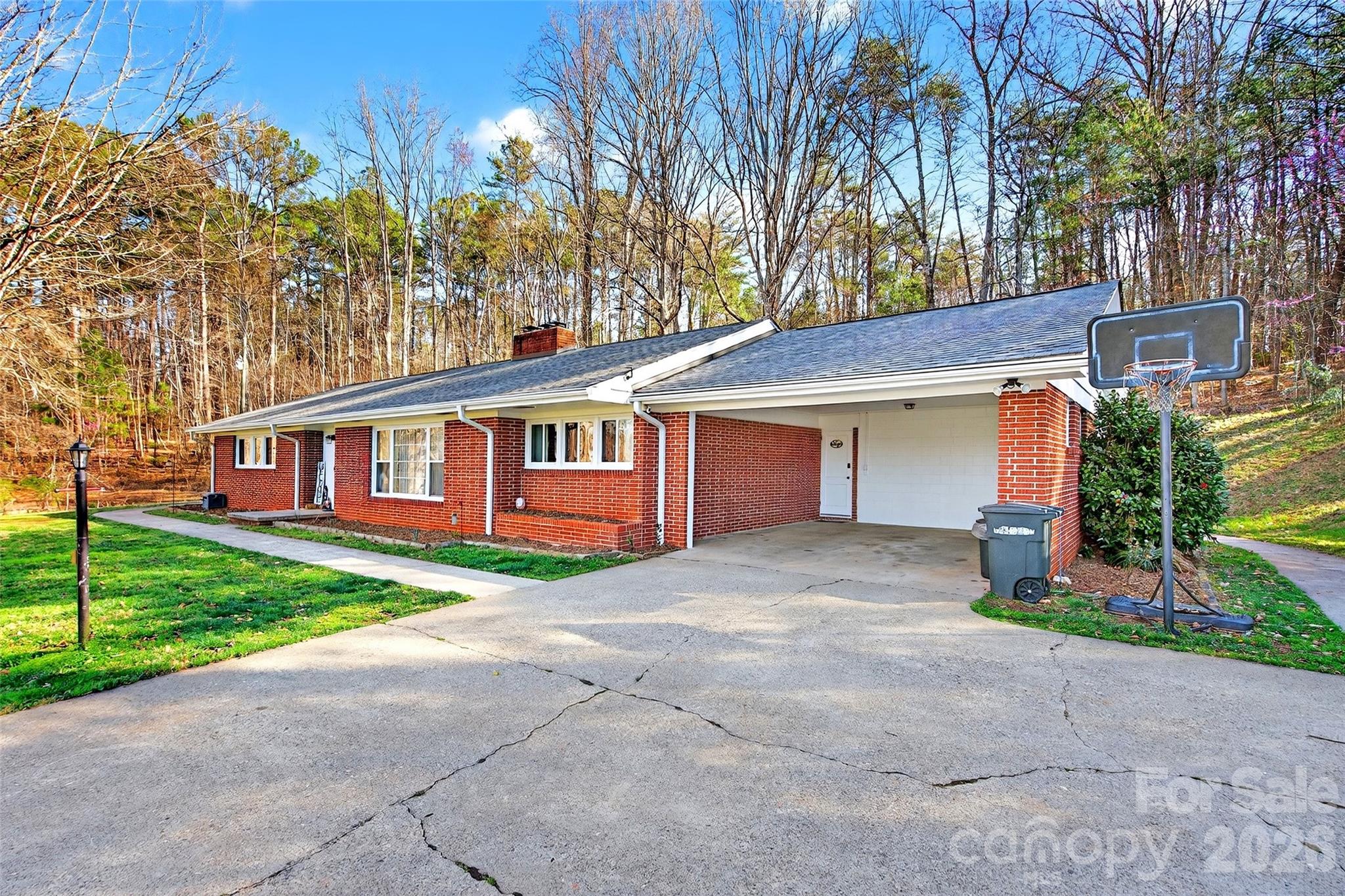 5395 Nc 226 S Road S Marion NC 28752