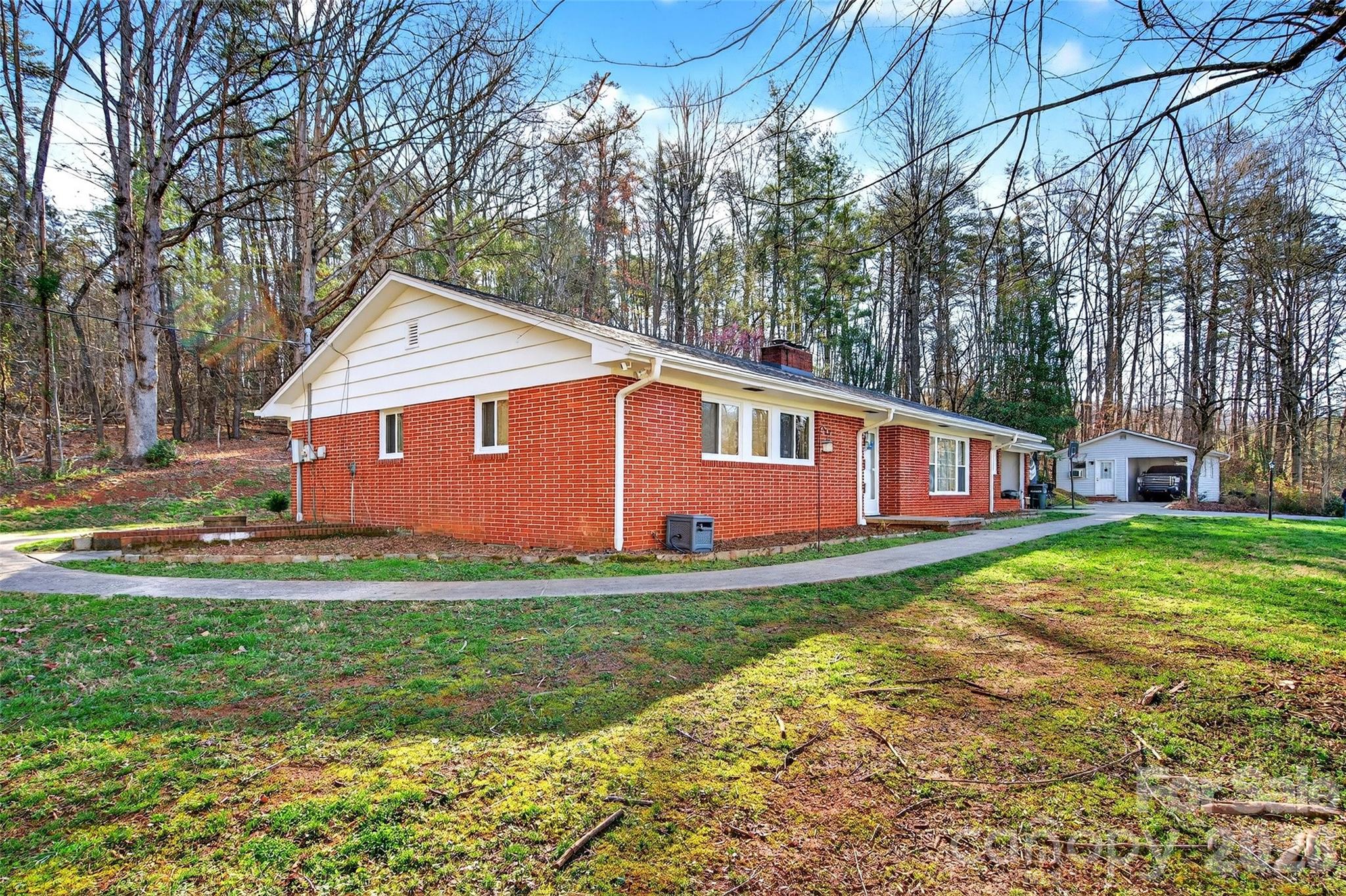 5395 Nc 226 S Road S Marion NC 28752