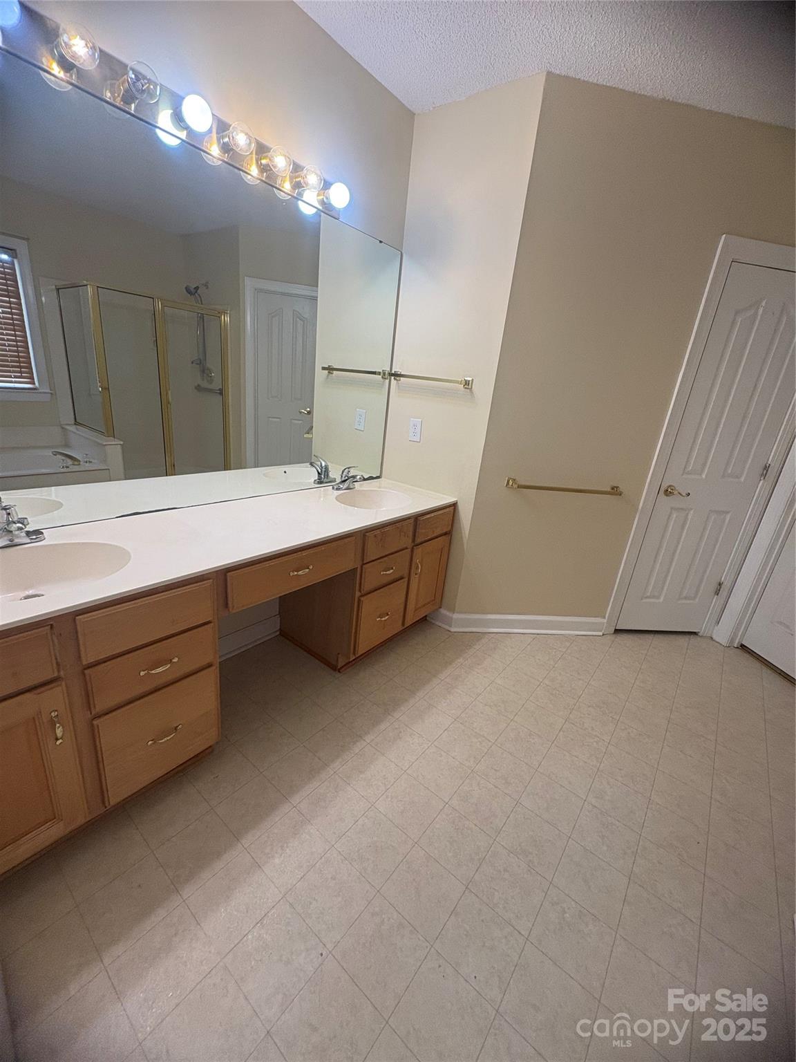 5828 Swanston Drive Charlotte NC 28269