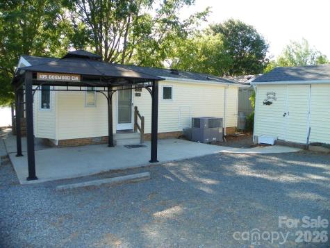 105 Dogwood Circle New London NC 28127