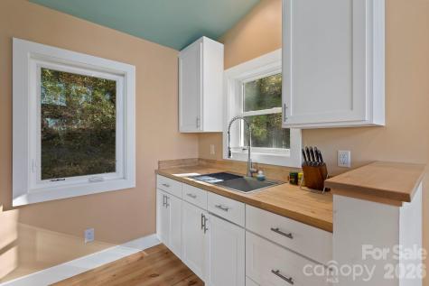 96 Old Cove Road Black Mountain NC 28711