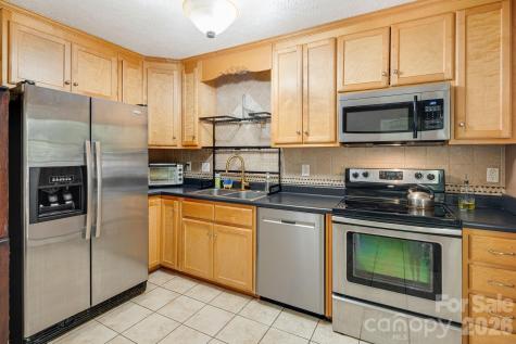 218 Appalachian Way Asheville NC 28806