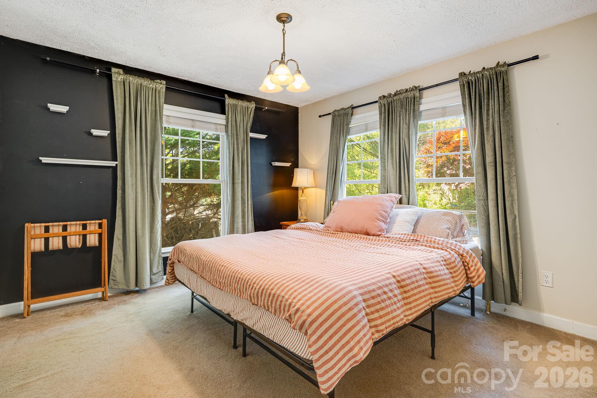 218 Appalachian Way Asheville NC 28806