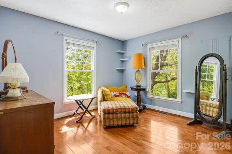 218 Appalachian Way Asheville NC 28806