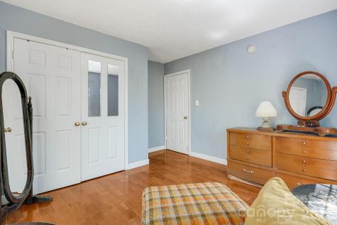 218 Appalachian Way Asheville NC 28806