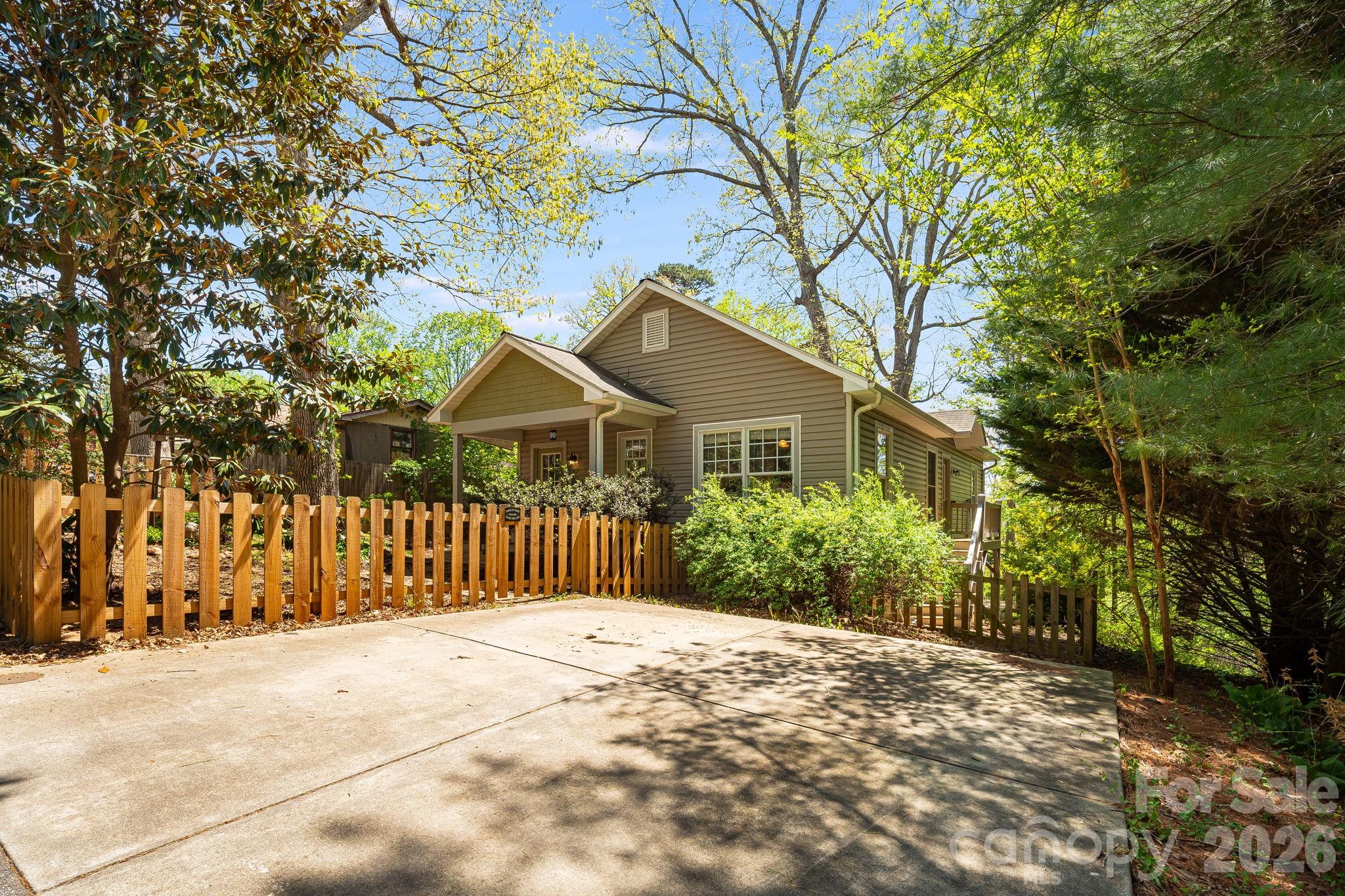 218 Appalachian Way Asheville NC 28806