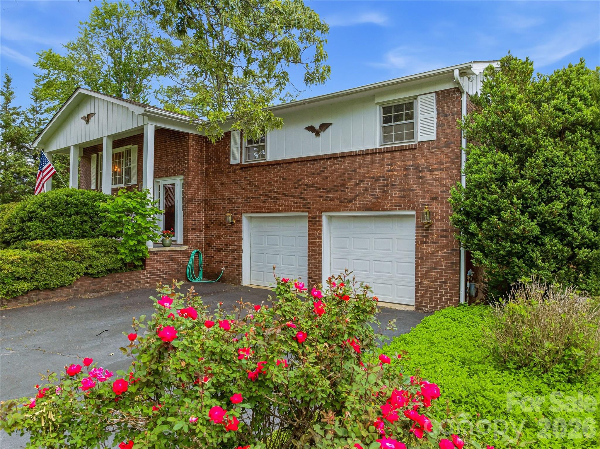 208 Applecross Lane Hendersonville NC 28791
