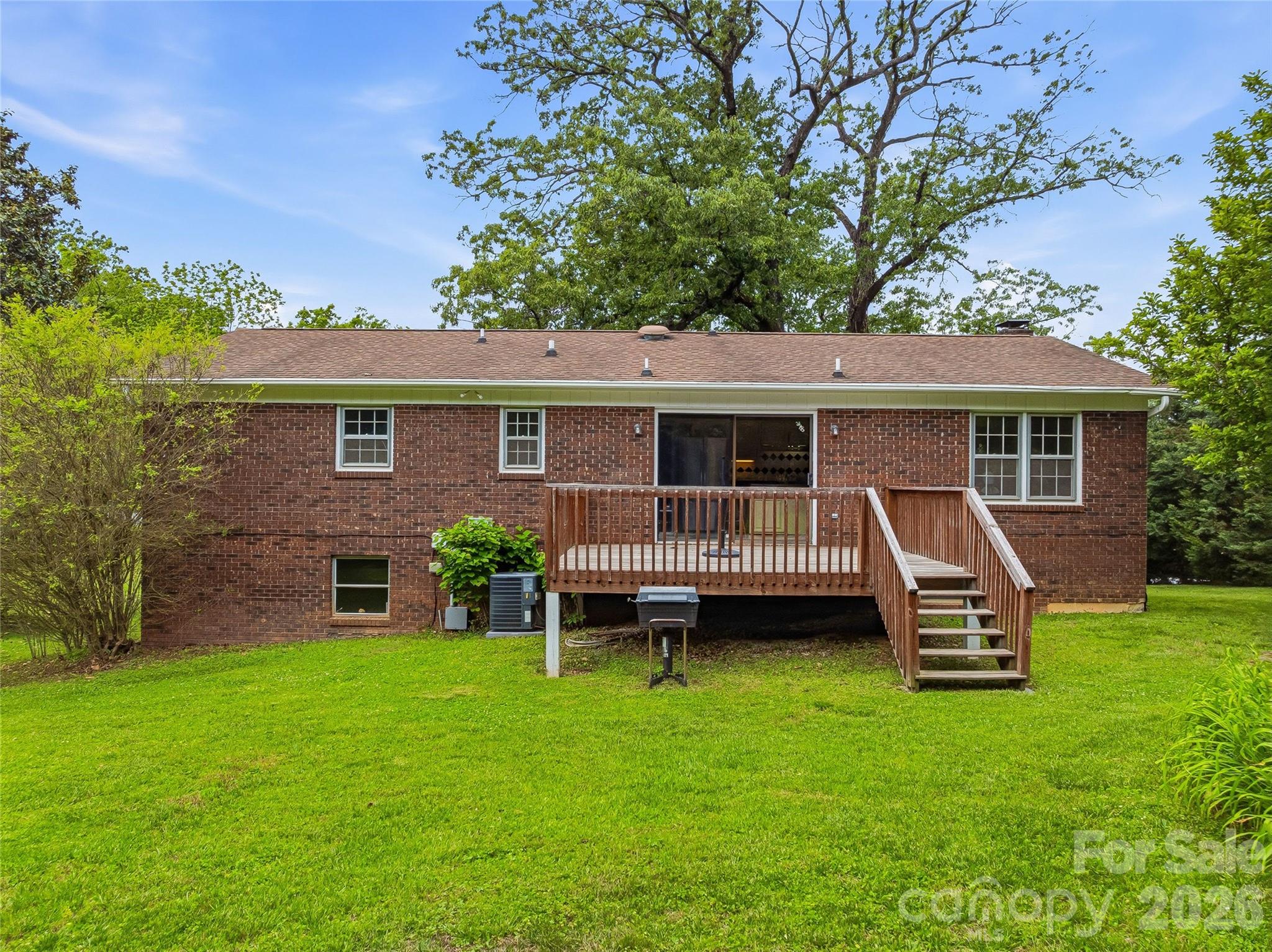 208 Applecross Lane Hendersonville NC 28791
