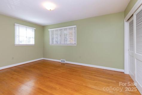 66 Gibson Road Asheville NC 28804