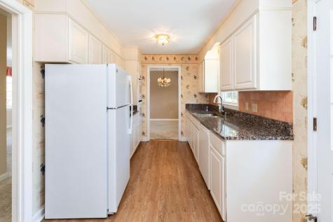 66 Gibson Road Asheville NC 28804