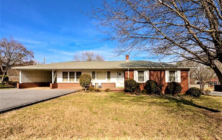 3506 Main Avenue Drive NW Hickory NC 28601