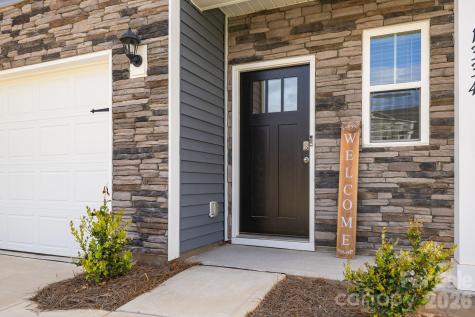1334 37th Avenue Lane NE Hickory NC 28601
