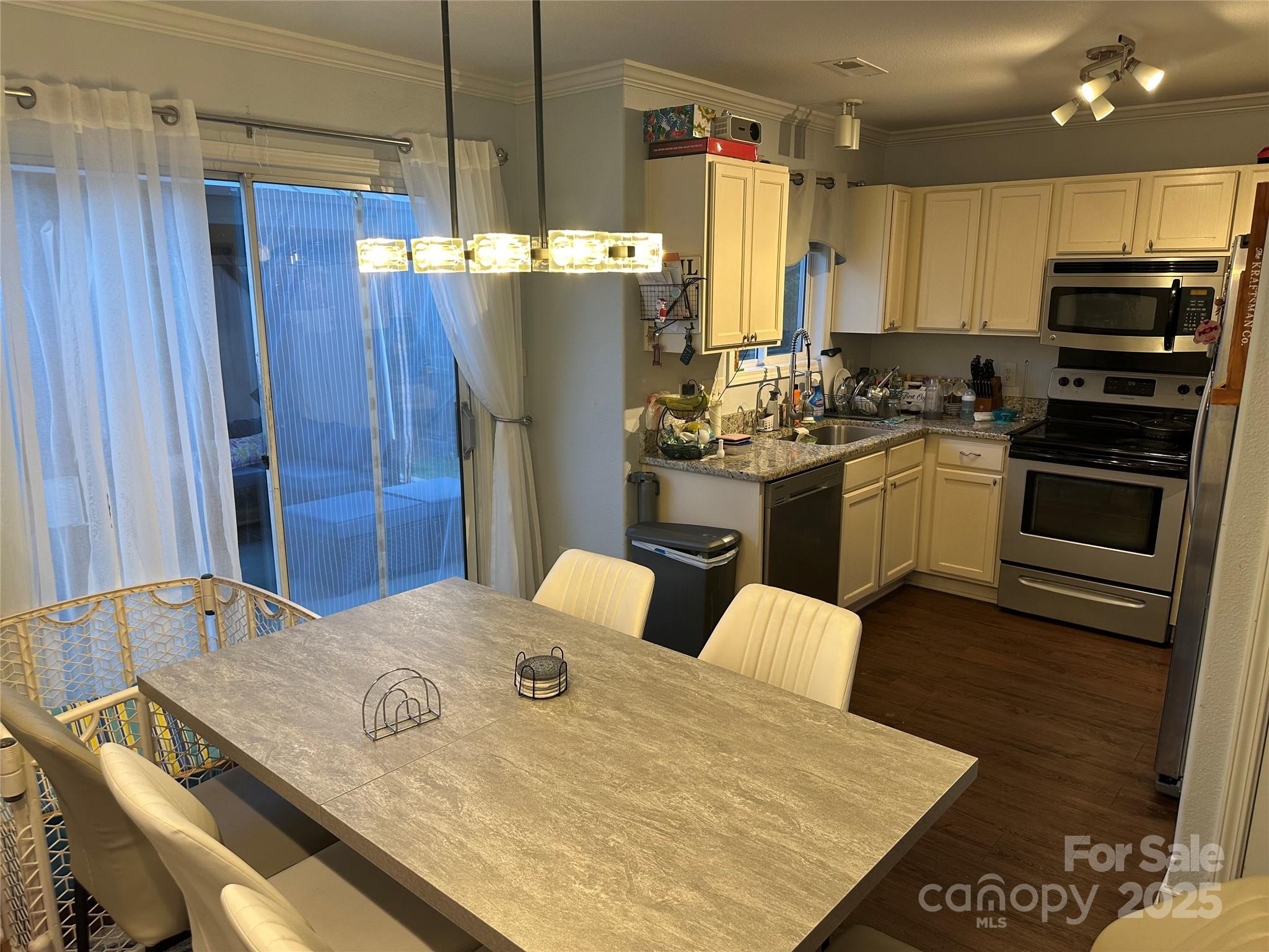 10202 Orchard Grass Court Charlotte NC 28278