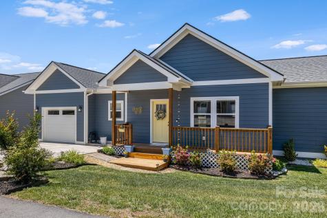 215 Oak Meadow Lane Asheville NC 28804