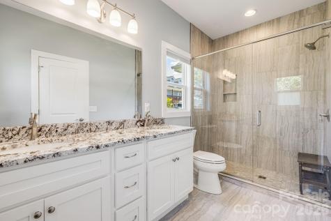 215 Oak Meadow Lane Asheville NC 28804
