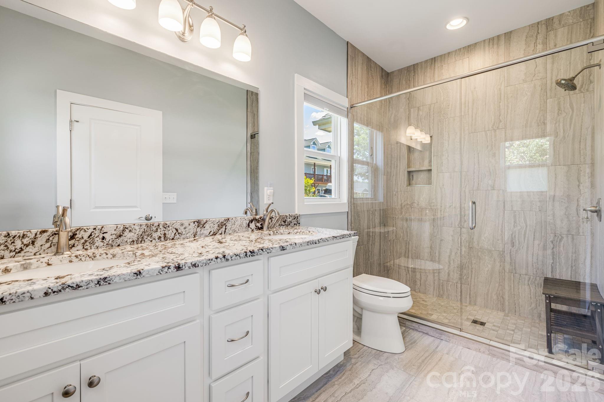 215 Oak Meadow Lane Asheville NC 28804
