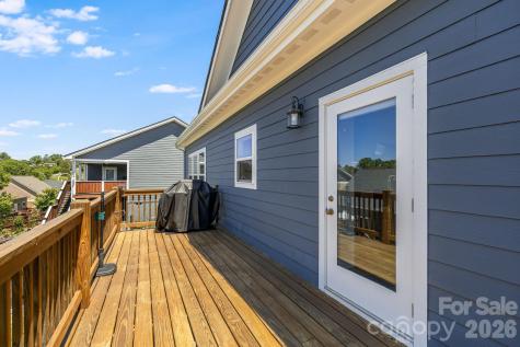 215 Oak Meadow Lane Asheville NC 28804