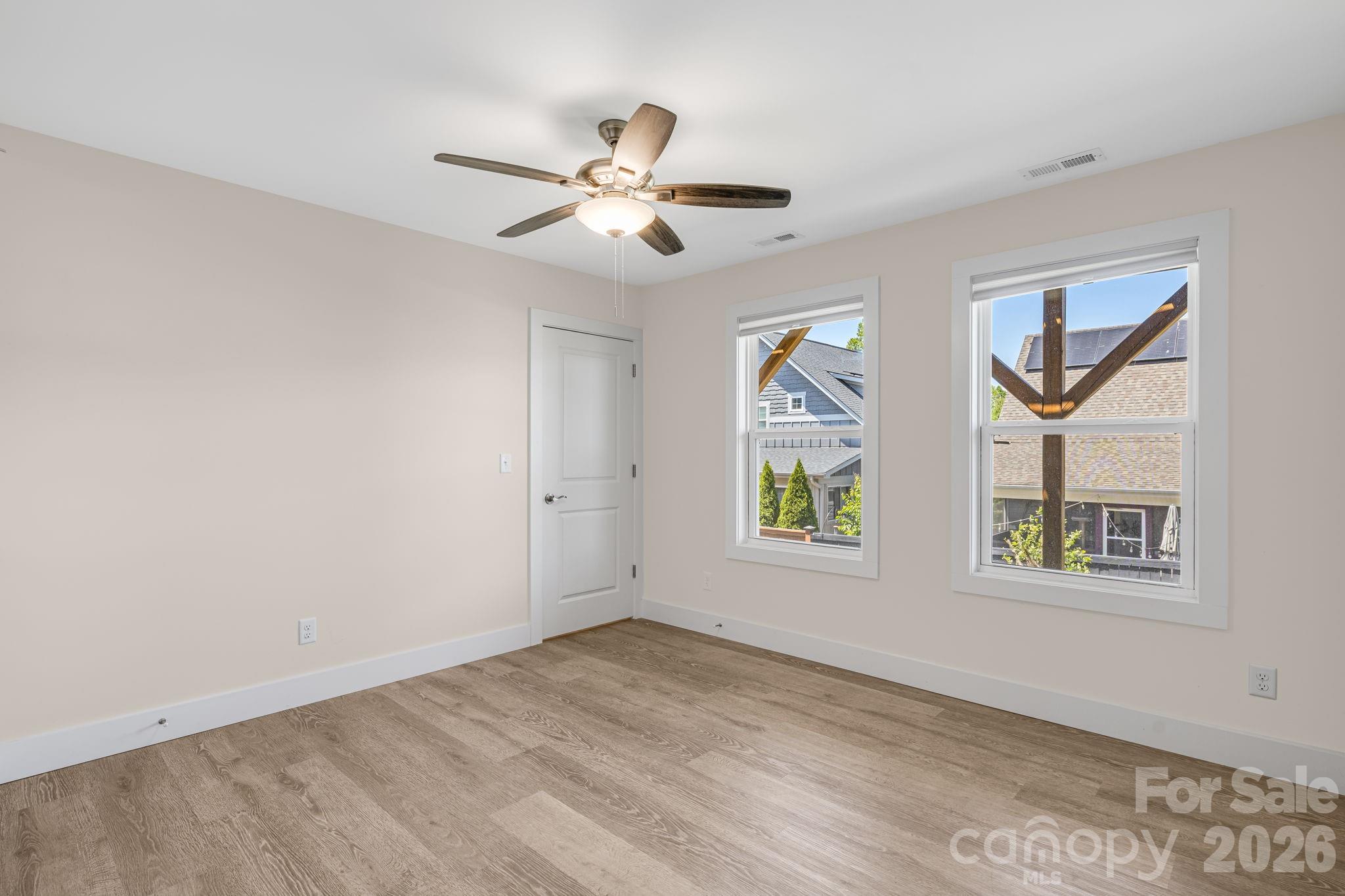 215 Oak Meadow Lane Asheville NC 28804