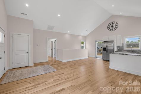 215 Oak Meadow Lane Asheville NC 28804