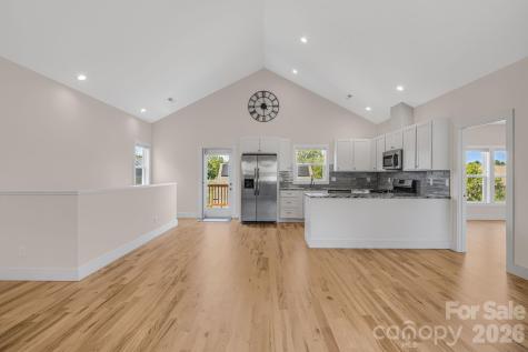 215 Oak Meadow Lane Asheville NC 28804