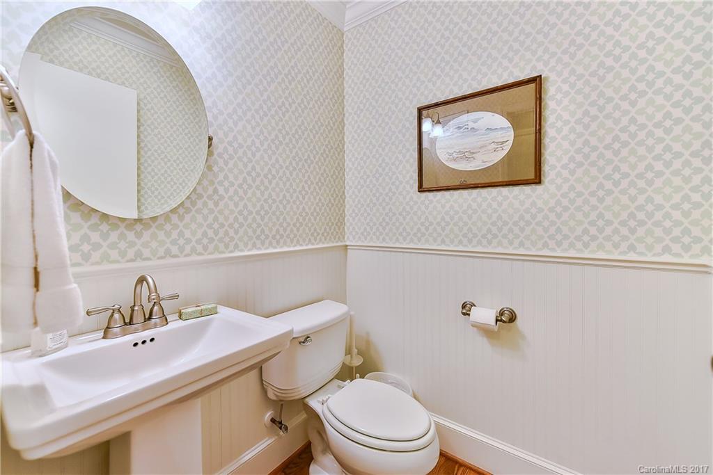 226 S Canterbury Road Charlotte NC 28211