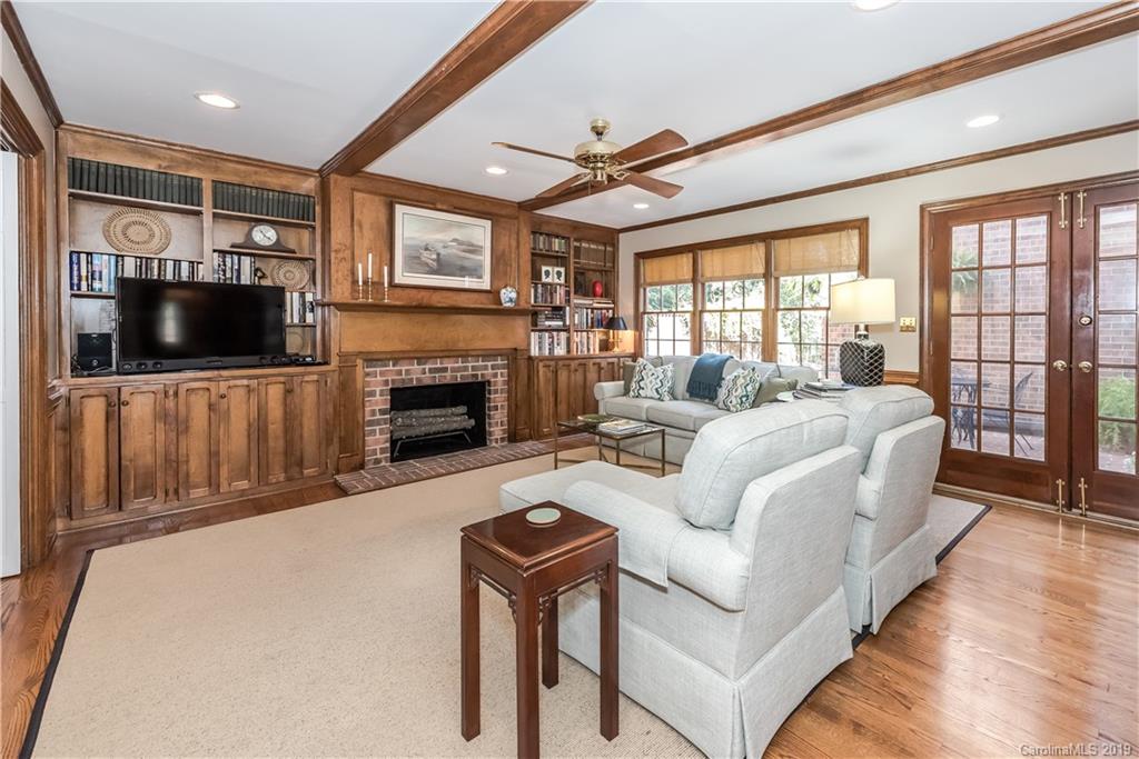 2300 Wolfe Ridge Road Charlotte NC 28210