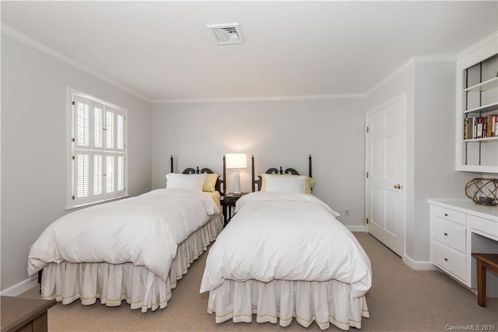 2300 Wolfe Ridge Road Charlotte NC 28210