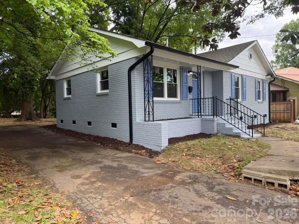 835 Ranch Street Charlotte NC 28208