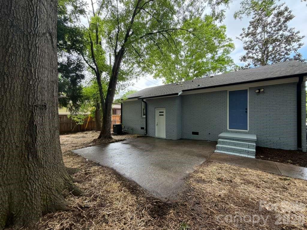835 Ranch Street Charlotte NC 28208