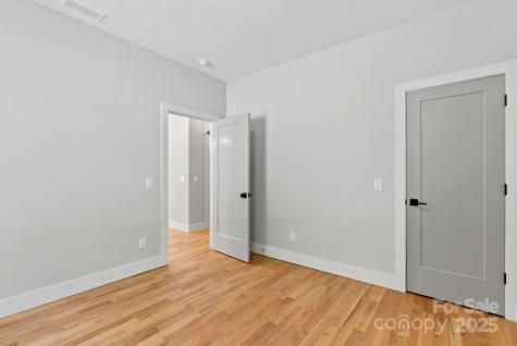 83 Talmadge Street Asheville NC 28806
