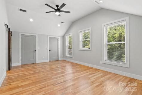 83 Talmadge Street Asheville NC 28806