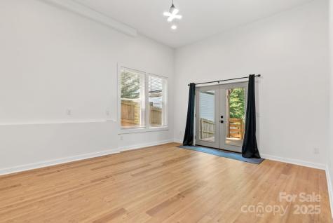 83 Talmadge Street Asheville NC 28806