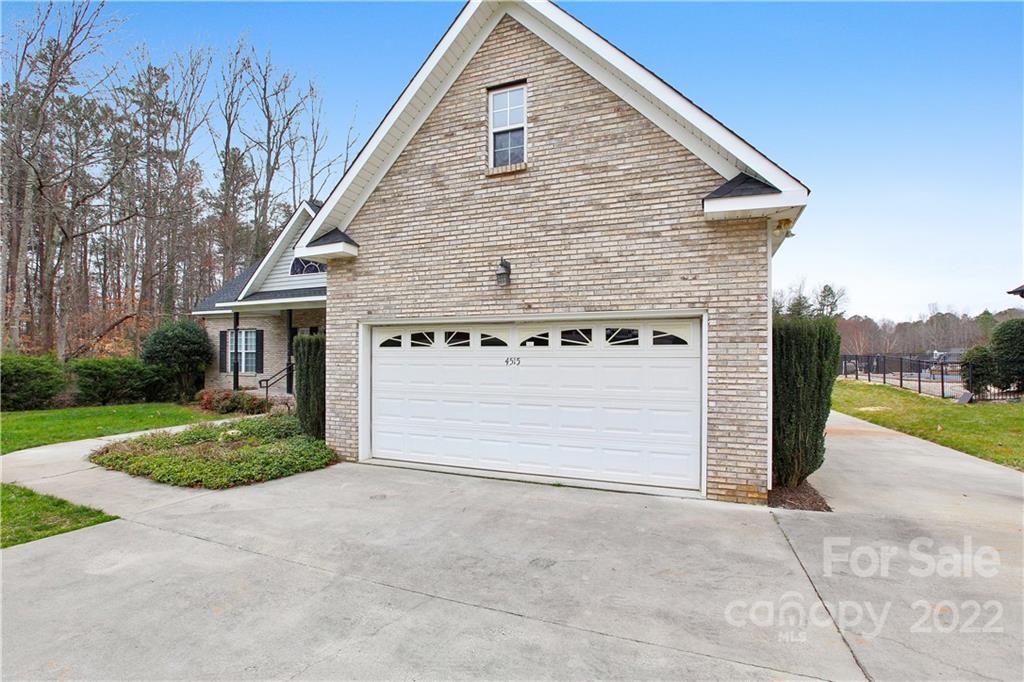 4515 Hickory Grove Road Gastonia NC 28056