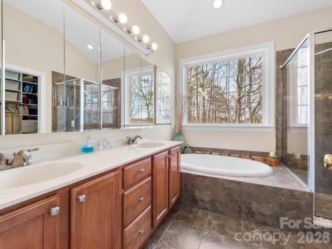 5 Timber Moss Drive Asheville NC 28804