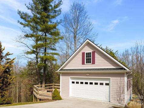 5 Timber Moss Drive Asheville NC 28804