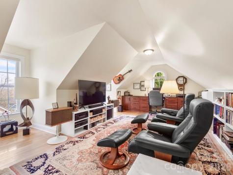 5 Timber Moss Drive Asheville NC 28804