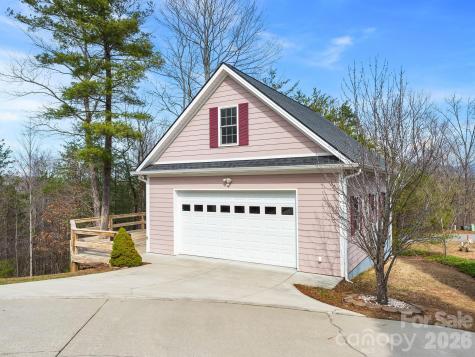 5 Timber Moss Drive Asheville NC 28804
