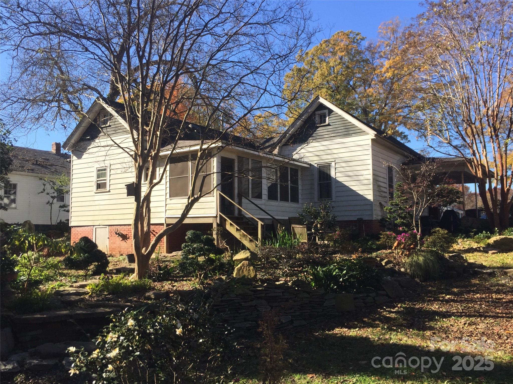 4311 Commonwealth Avenue Charlotte NC 28205
