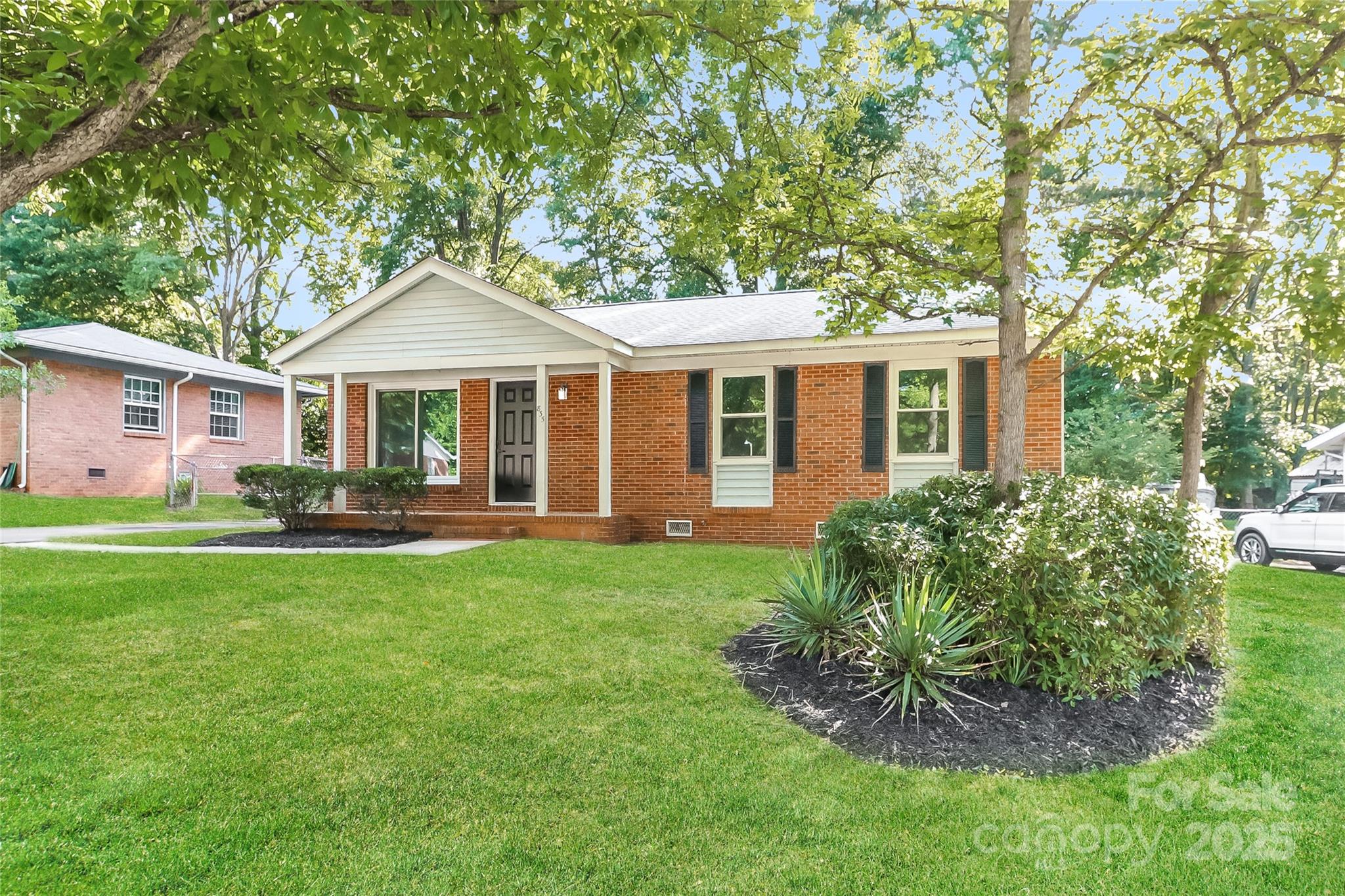 835 Carrington Drive Charlotte NC 28214