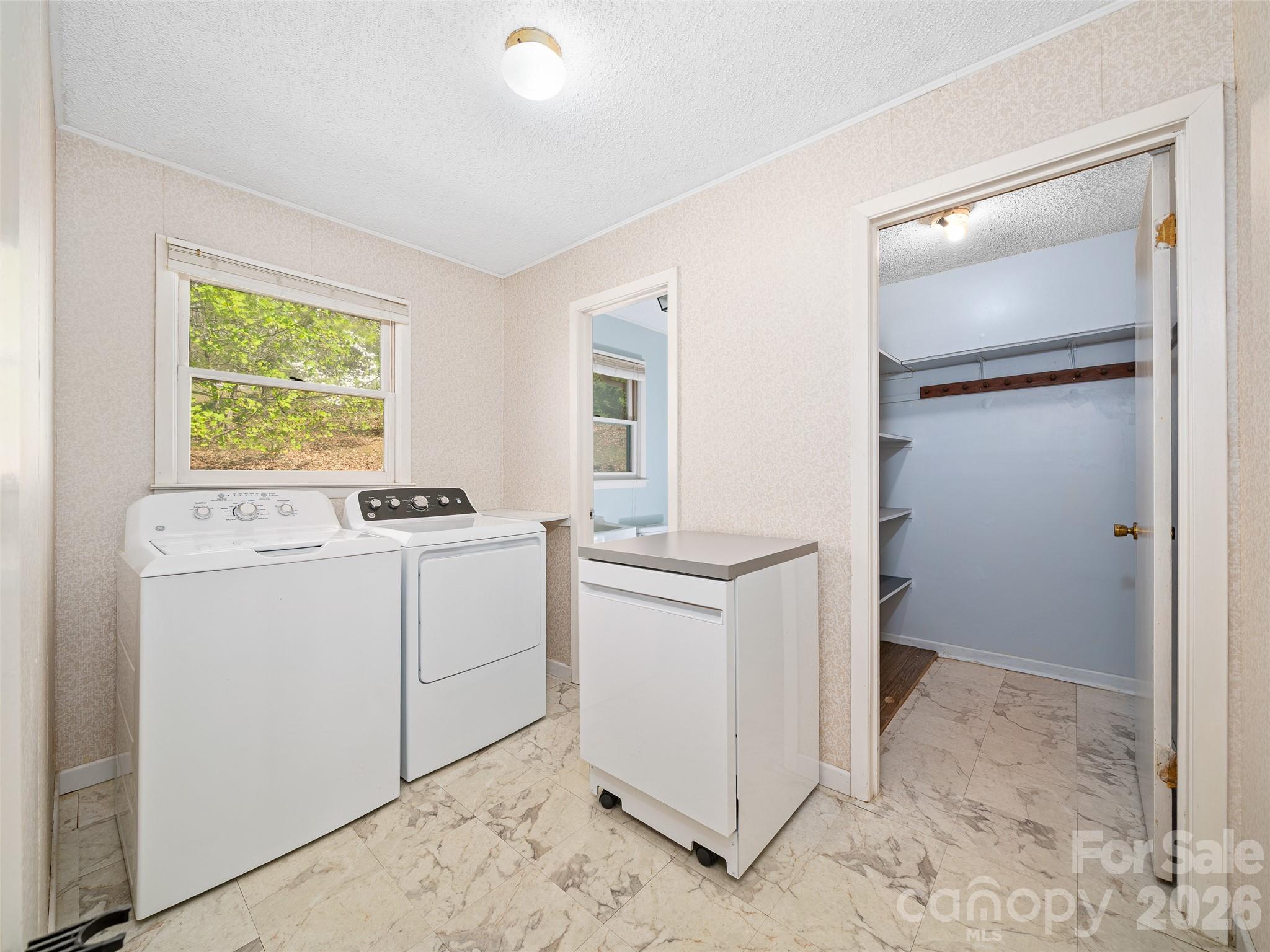 261 Shady Oak Road Burnsville NC 28714