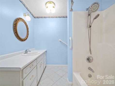 261 Shady Oak Road Burnsville NC 28714
