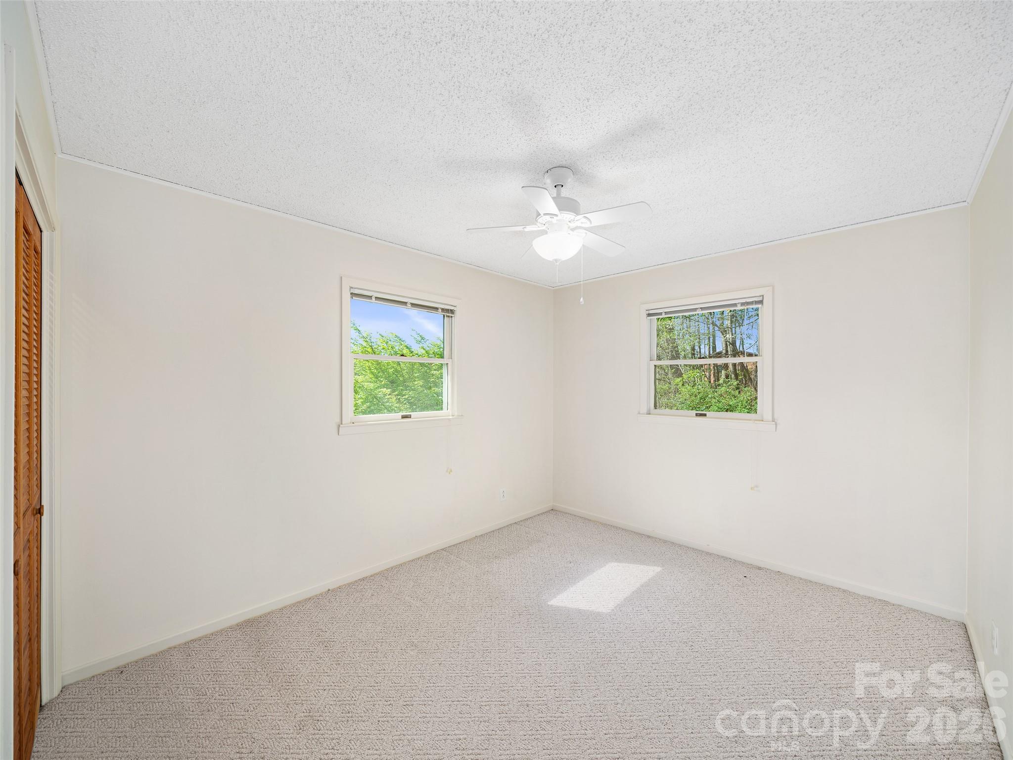 261 Shady Oak Road Burnsville NC 28714
