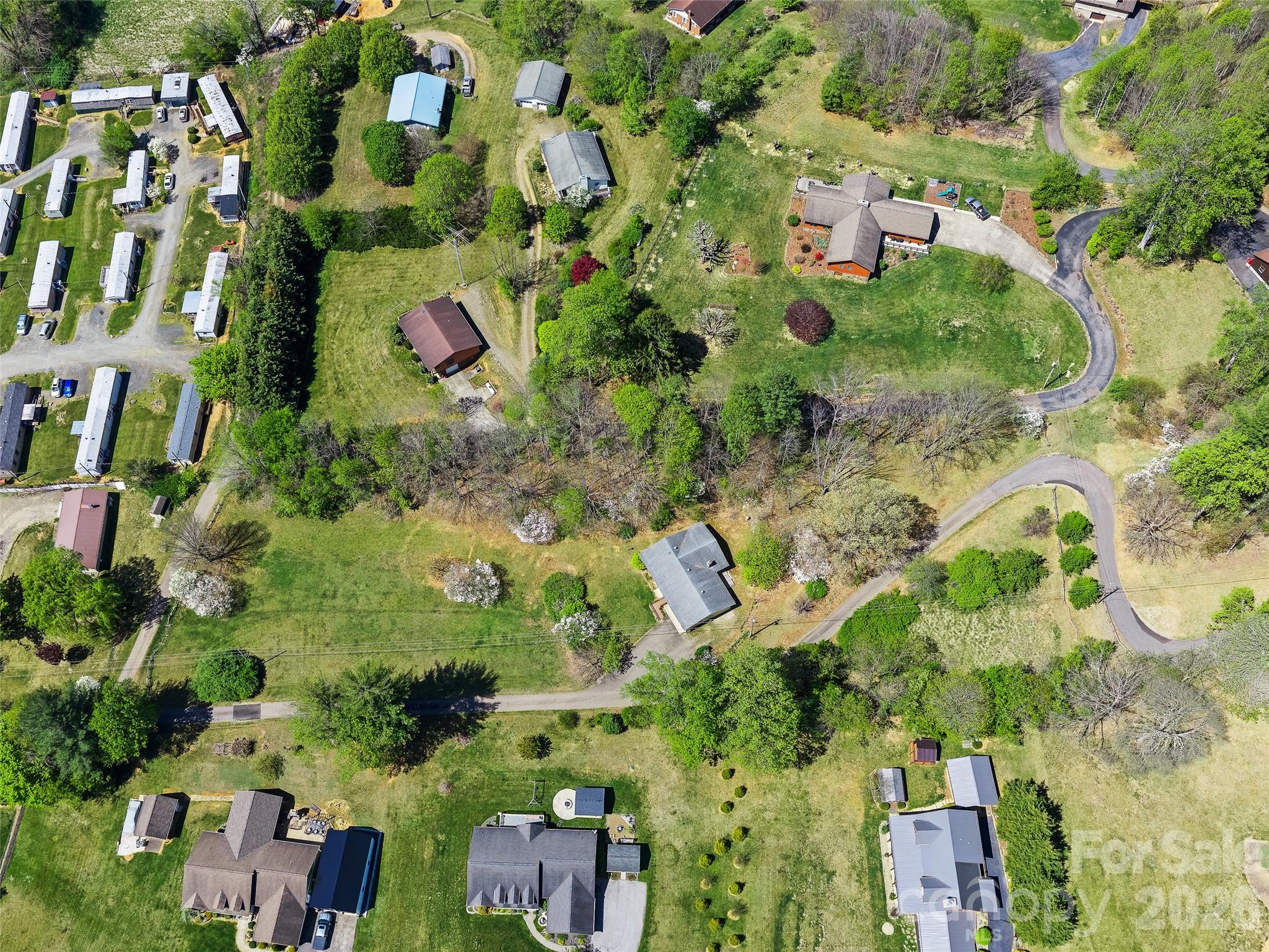 261 Shady Oak Road Burnsville NC 28714