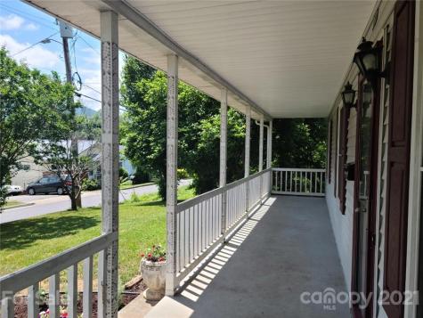 377 Brooklyn Road Asheville NC 28803