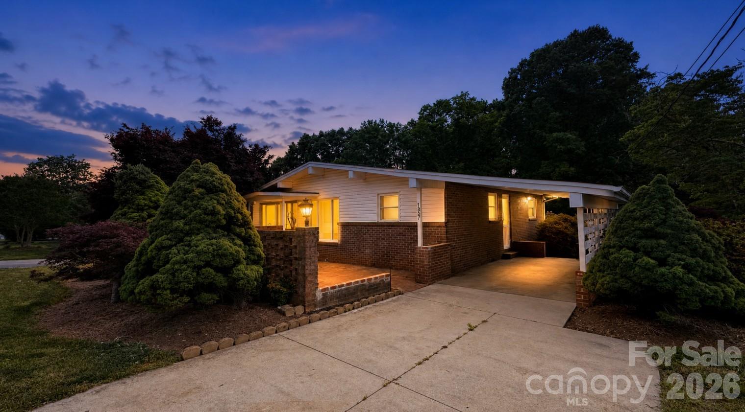 1857 8th Street Drive NE Hickory NC 28601