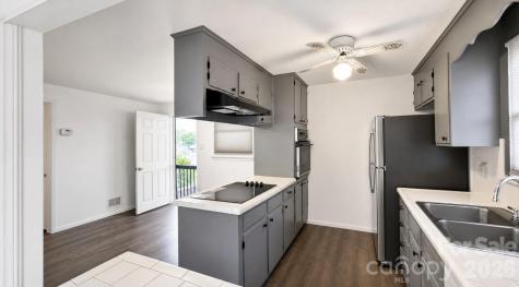 1857 8th Street Drive NE Hickory NC 28601