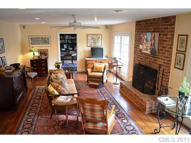 1867 Cavendish Court Charlotte NC 28211
