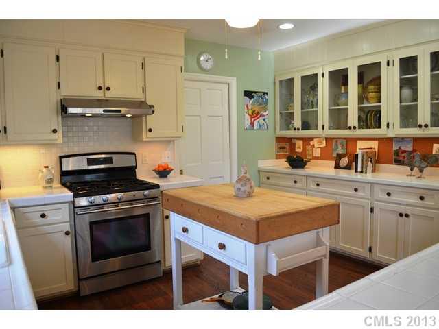 1867 Cavendish Court Charlotte NC 28211