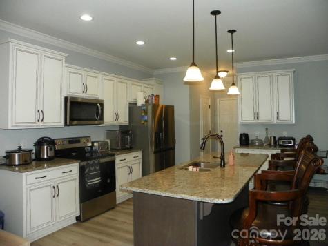 128 Summer Lake Drive New London NC 28127